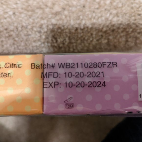 Nicole Miller Bath Fizzer/Bath Bomb collection - Picture 11 of 11